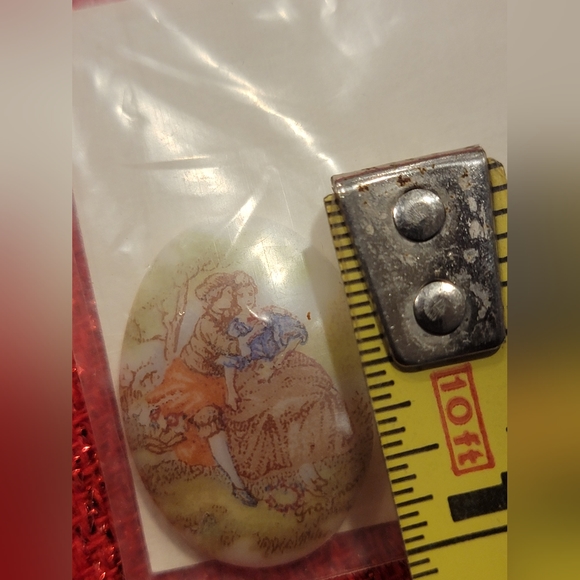 Vintage Painted Porcelain Romance  Scenes and Various Beads - Picture 9 of 13